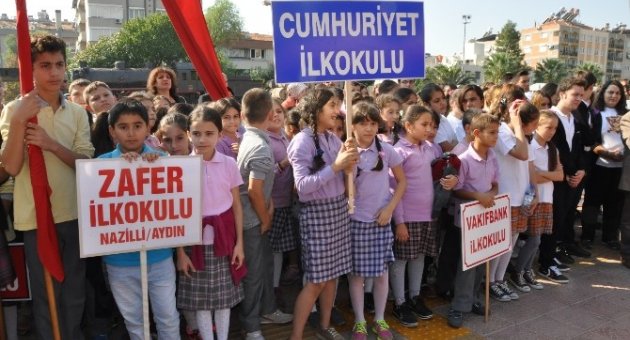 Atatürk’ün Nazilli’ye Gelişi Törenlerle Kutlandı