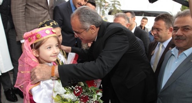 Bakan Topçu’dan Nobel Ödülü Açıklaması