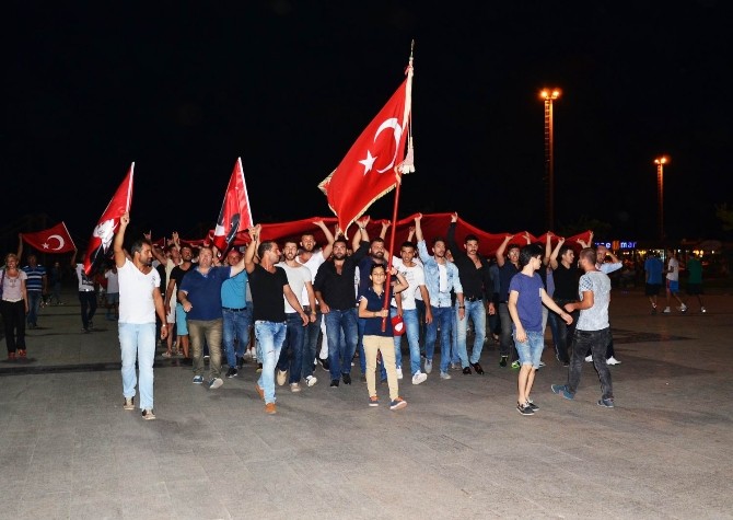 Bandırmalılar Teröre Lanet İçin Toplandı
