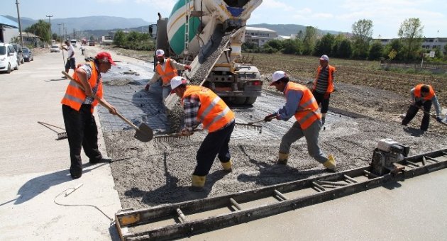 Başiskele’de Yol Çalışmaları Devam Ediyor