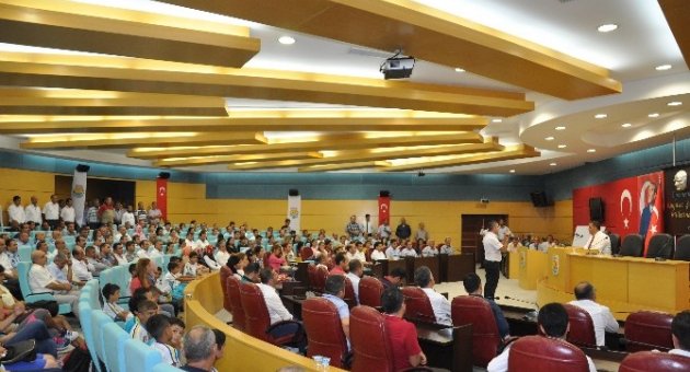 Başkan Can, Personeli İle Bayramlaştı
