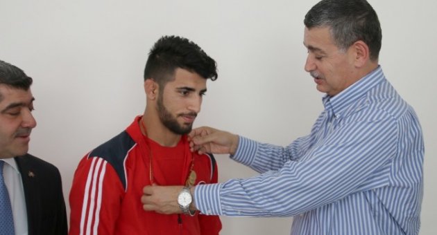 Başkan Güvenç’ten Avrupa Şampiyonuna Altın Madalya