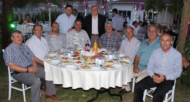 Başkan Karaosmanoğlu’ndan Meclis Üyelerine İftar