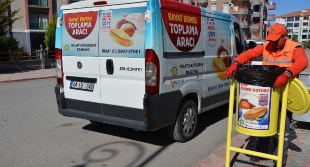 Bayat Ekmek Kutuları’nda Aylık 17 Ton Ekmek Toplanıyor