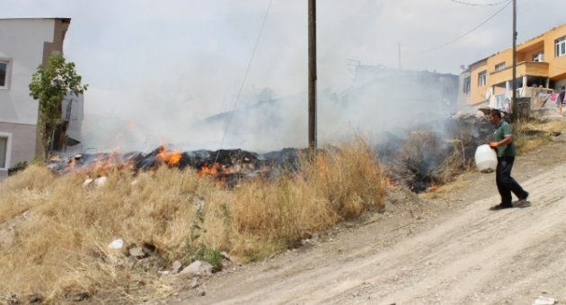 Bayburt’ta Ot Yangını