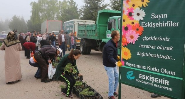 Bayramda Çiçekler Büyükşehir’den Olacak