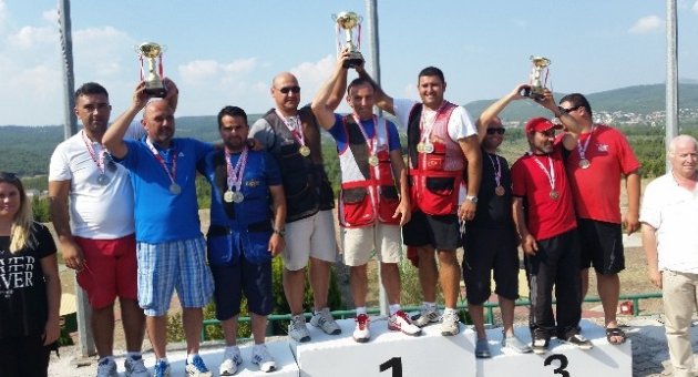 Belediyespor Yine Zirvede