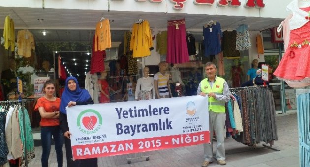 Bor’da Yetimlerin Yüzü Güldü