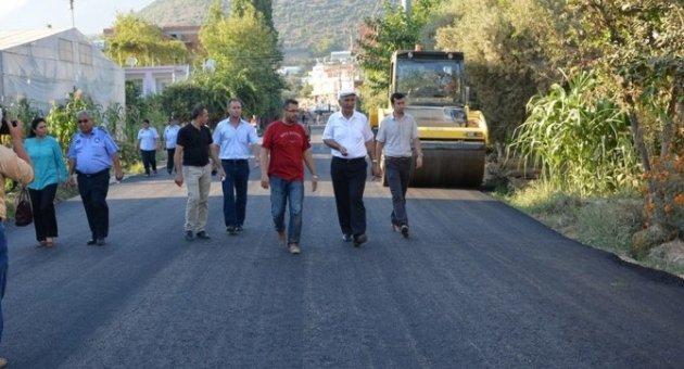 Bozyazı’da Bozulan Yollar Yapılıyor