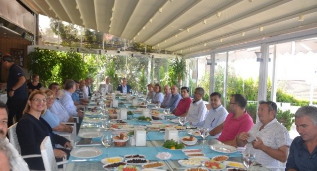 Bülent Tezcan, Muhtarlarla Buluştu