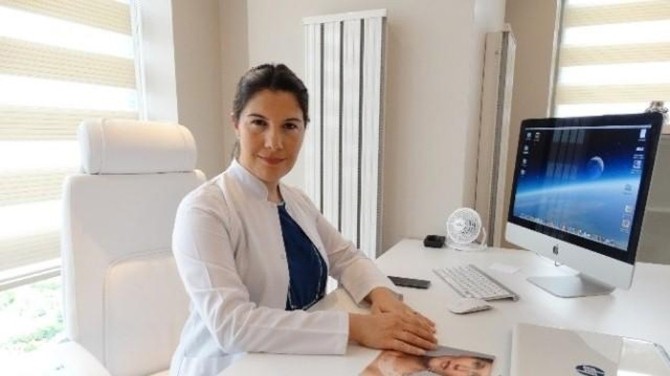 Büyük Göğüsler Özgüveni Arttırıyor