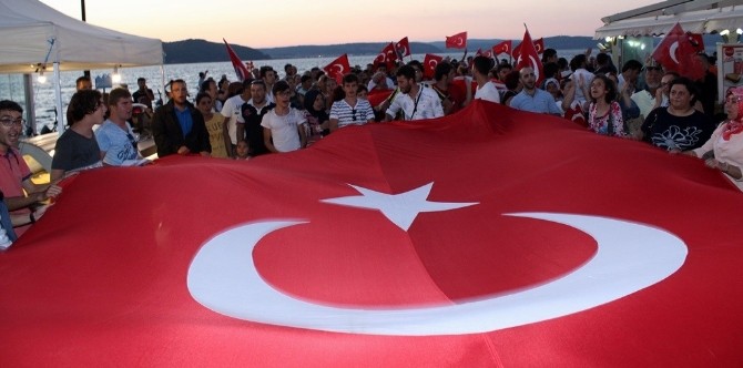 Çanakkale Şehitler İçin Yürüdü