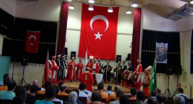 Cezaevinde Mehter Coşkusu