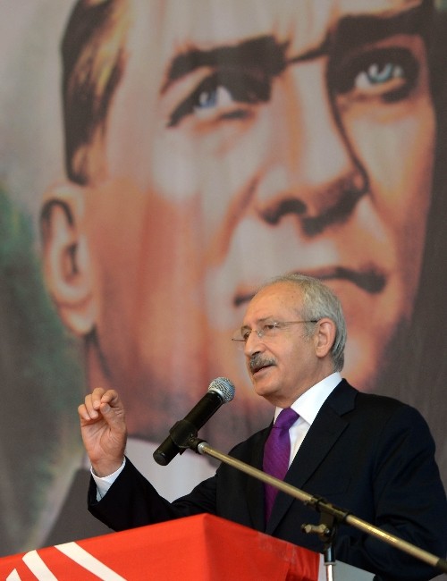 CHP Genel Başkanı Kılıçdaroğlu, Stuttgart’da Partililerle Bir Araya Geldi
