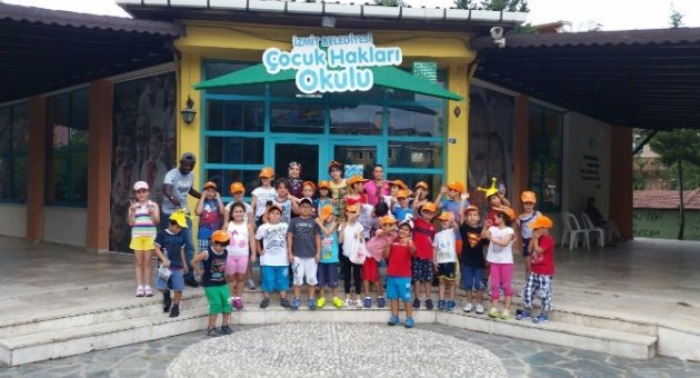 Çocuk Hakları Okulu Miniklere Haklarını Öğretiyor