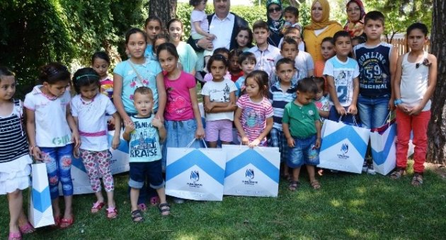 Çocukların Yüzü Yunusemre’yle Güldü