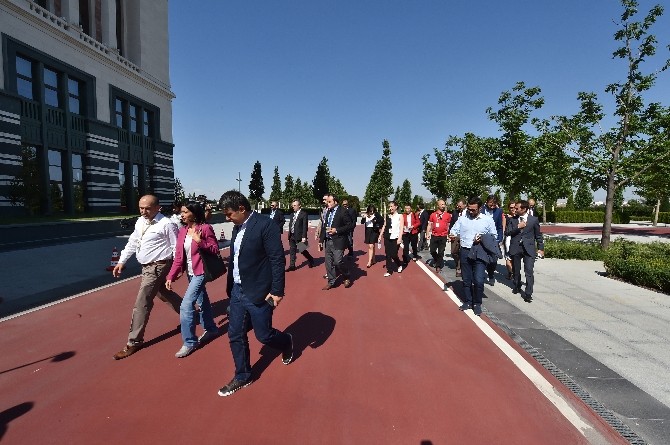 Cumhurbaşkanlığı Külliyesi İkinci Kez Kapılarını Basın Mensuplarına Açtı
