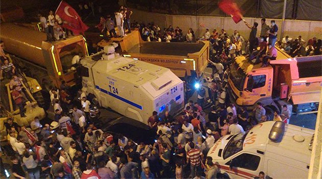 Darbe girişimi yeniden olabilir mi? İstanbul ve Ankara'da hareketlilik yaşandı