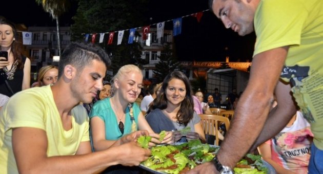 Demreliler Urfa Gecesinde Coştu