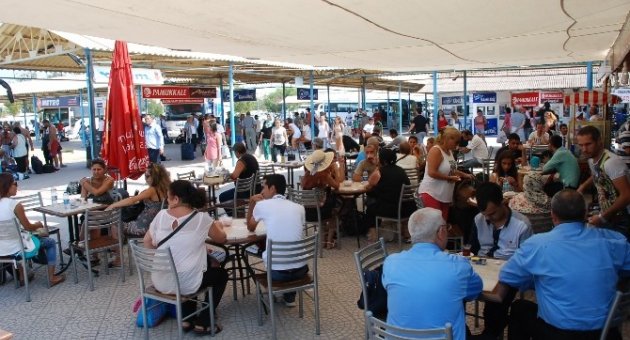 Didim Otogarında Hareketli Günler Yaşanıyor