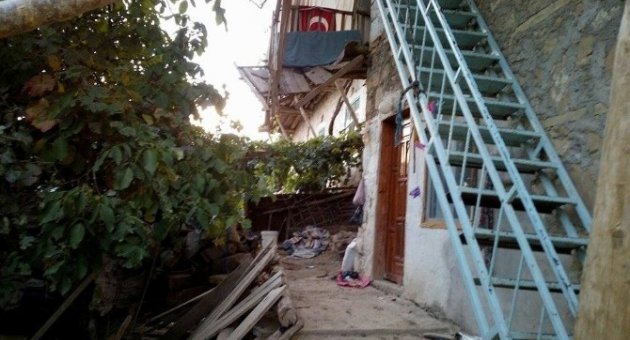 Düğün Evinde Balkon Çöktü: 1’i Çocuk 4 Yaralı