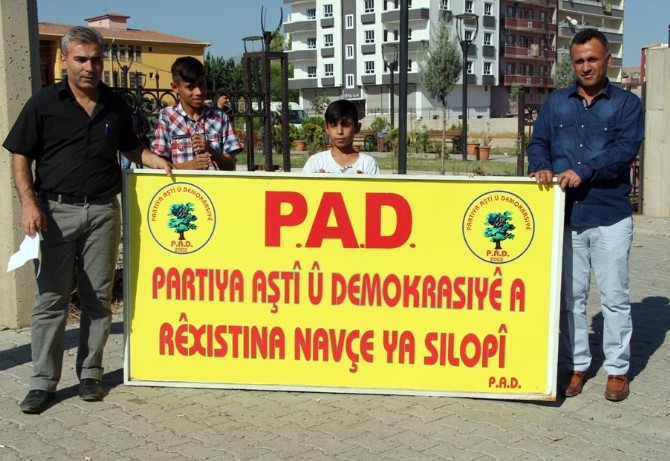 El Konulan Kürtçe Tabela Mahkeme Kararıyla Geri Verildi