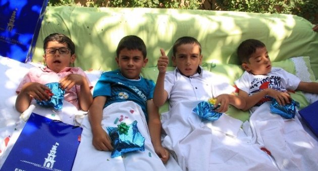 Erzincan Belediyesinden Geleneksel Sünnet Merasimi