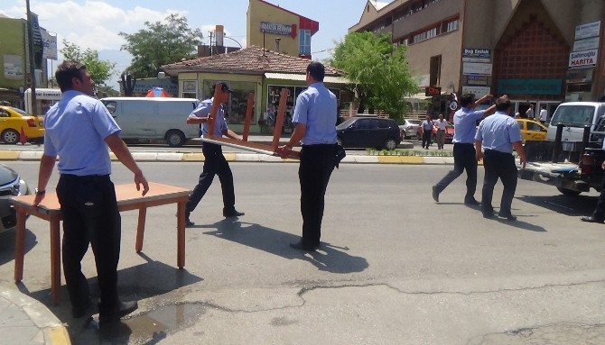 Erzincan’da Zabıtanın Masa Operasyonu