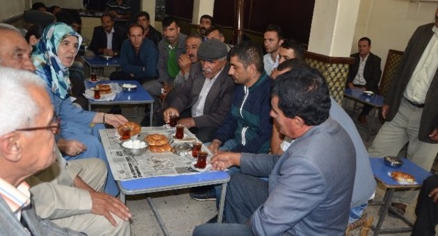 Eş Başkanlardan Esnaf Ziyareti