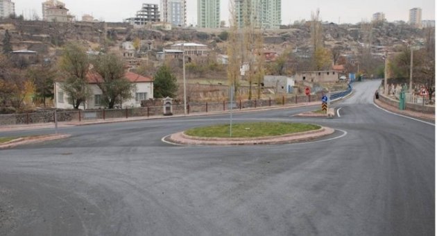 Esentepe İle Osmankavuncu Mahallelerinde Kavşak Ve Yol Düzenleme Çalışması