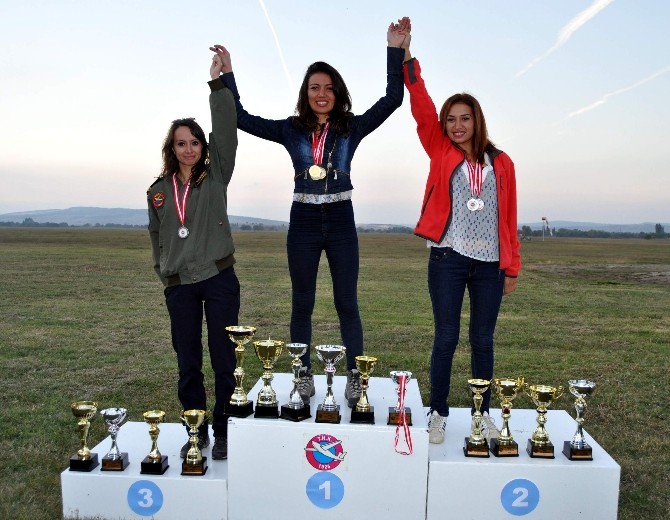 Eskişehir’de Yamaçparaşüt Türkiye Şampiyonası Hedef Ligi Finali