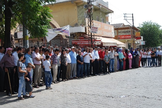 Esnaf Bu Kez ‘Barış’ İçin Kepenk Kapattı