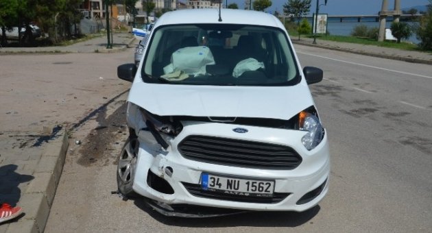 Fatsa’da Trafik Kazası: 4 Yaralı