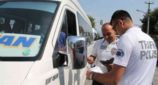 Fethiye’de Tur Şirketi Servisleri Denetleniyor