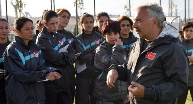 Futbolun Sultanlarından Başkan Sekmen’e Övgü