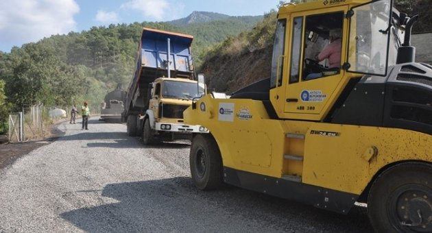 Gazipaşa’da 50 Yıllık Yol Çilesi Son Buldu