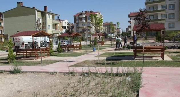 Güzelyurt Mahallesi’bir Park Daha Kazanıyor