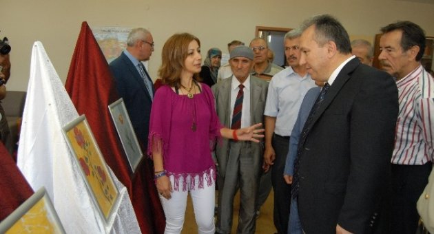 Huzurevi Sakinlerinden Ebru Sergisi