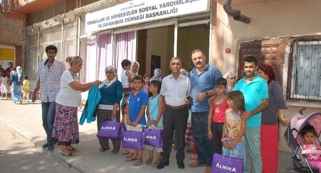 İhtiyaç Sahibi 200 Aileye Yardım Yapıldı