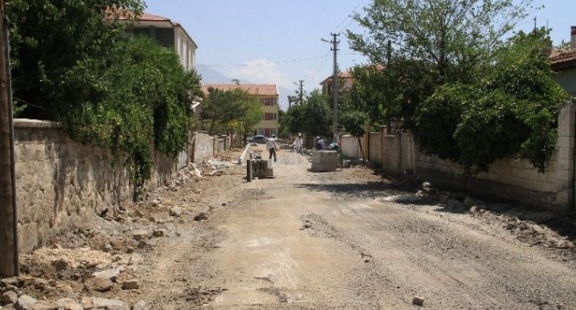 Kaldırım Çalışmaları Devam Ediyor