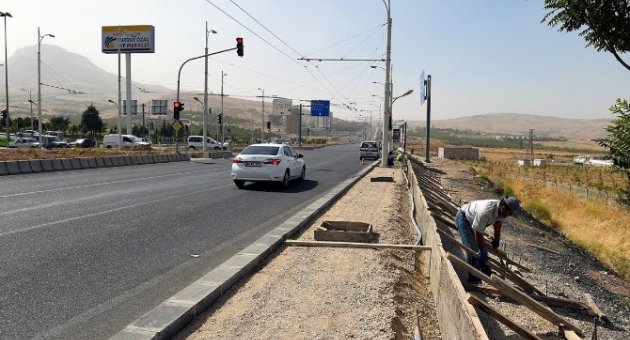 Kaldırım Çalışmaları Devam Ediyor