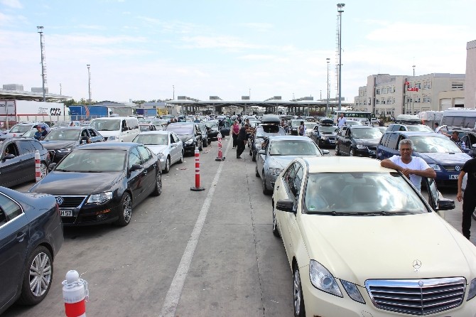 Kapıkule’de ’Kornalı’ Kuyruk Protestosu