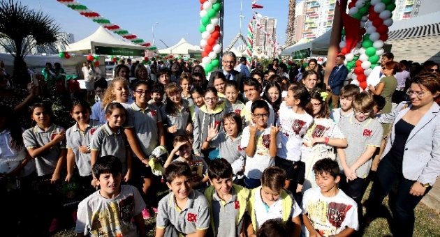 Karşıyaka’da Bilim Dolu Şenlik