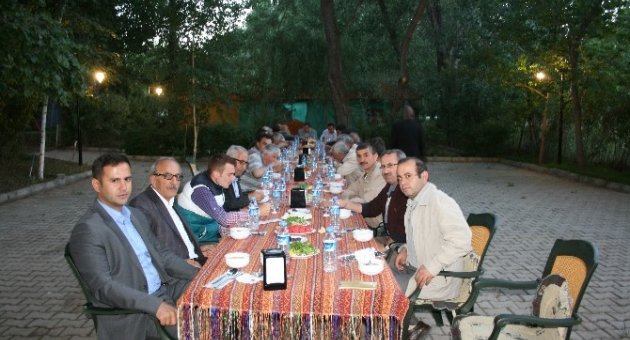 Kaymakam Ada, Şehit Yakınlarına Ve Gazilere İftar Yemeği Verdi