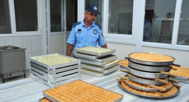 Kepez Bayrama Hazır