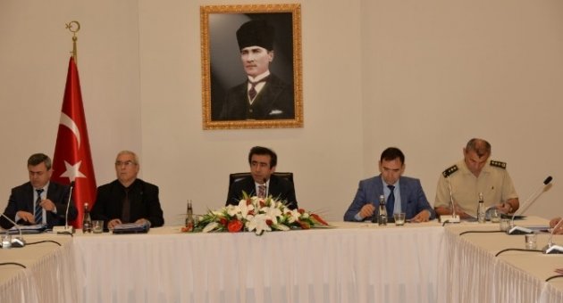 Kocaeli’de 12 İlçe Kaymakamıyla Seçim Güvenliği Toplantısı