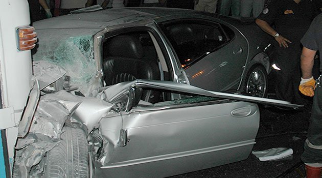 Kocaeli'nde ihmal zincirleme kaza 2 ölü, 13 yaralı