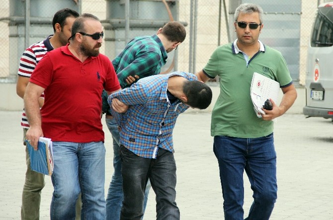 Konuşma Bahanesiyle Telefon Hırsızlığına 2 Tutuklama