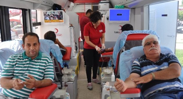 Korkuteli’de 3 Günde 114 Ünite Kan Bağışı