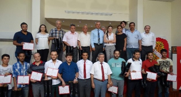 Körüklü Çizme Yapmayı Öğrenenler Sertifikalarını Aldı